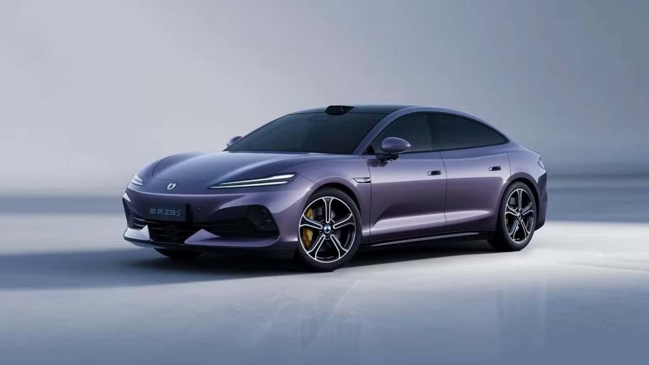 BYD Denza Z9S Sahneye Çıktı: Tesla'nın Yeni Korkulu Rüyası Olabilir mi?