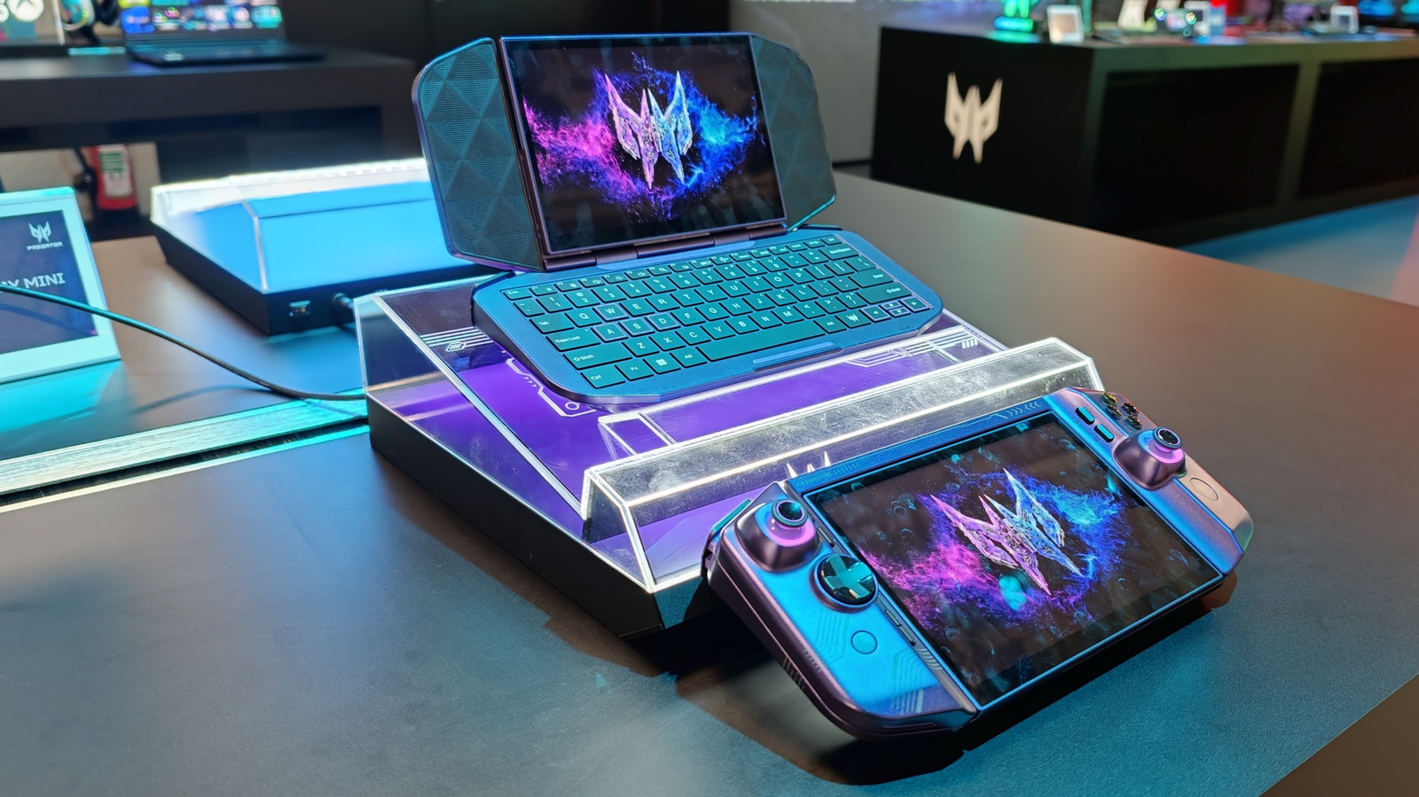 Acer Project DualPlay Mini: El Konsolu ve Laptop Arasındaki Çılgın Köprü