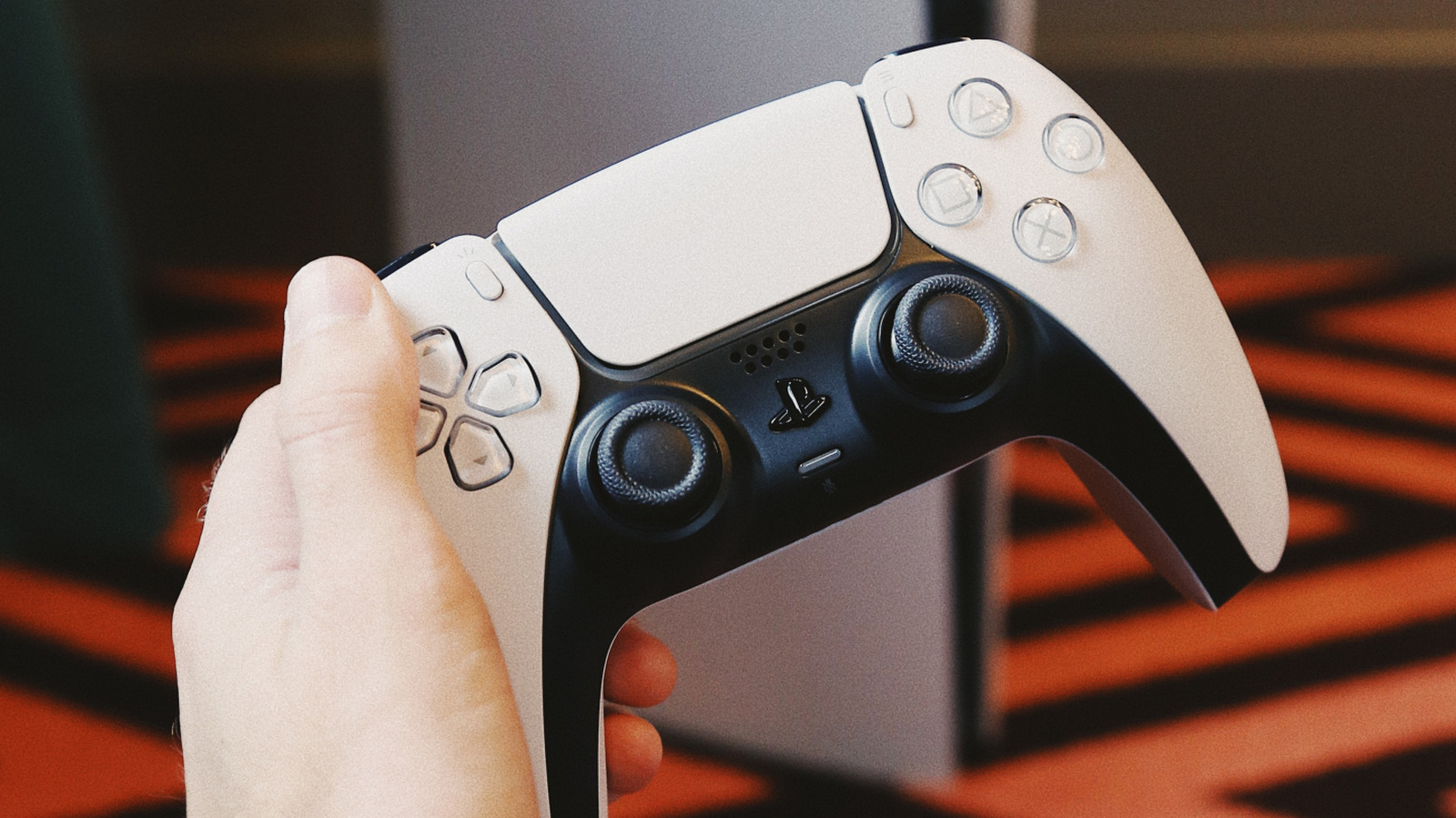 PS5 DualSense Ömrü: Batarya ve Stick Drift Sorunlarıyla Başa Çıkma Rehberi