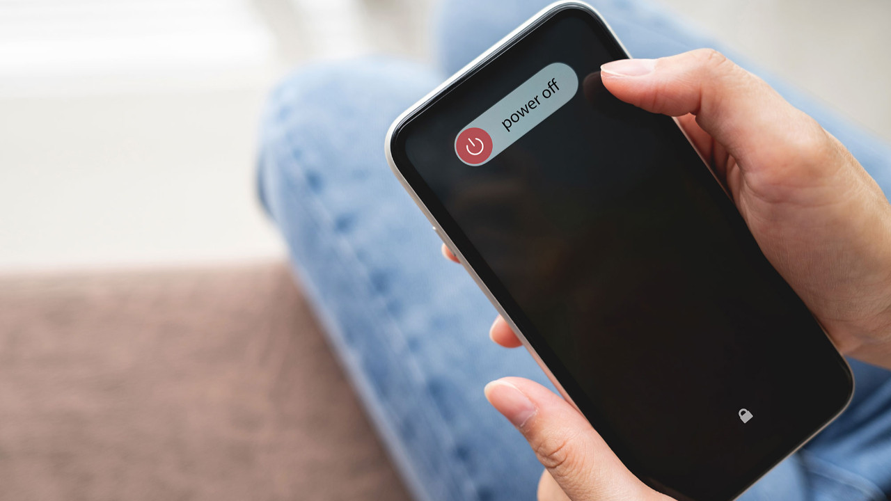 Telefonu Kapatıp Açmak Bir Efsane mi, Yoksa Teknik Bir Zorunluluk mu?