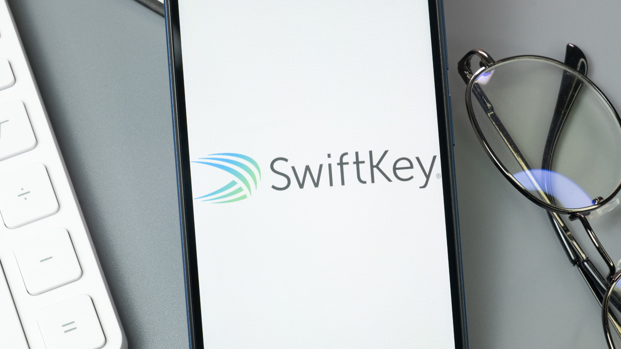 SwiftKey iOS 26 Güncellemesi: Liquid Glass Tasarımı Geldi, Sorunlar Başladı