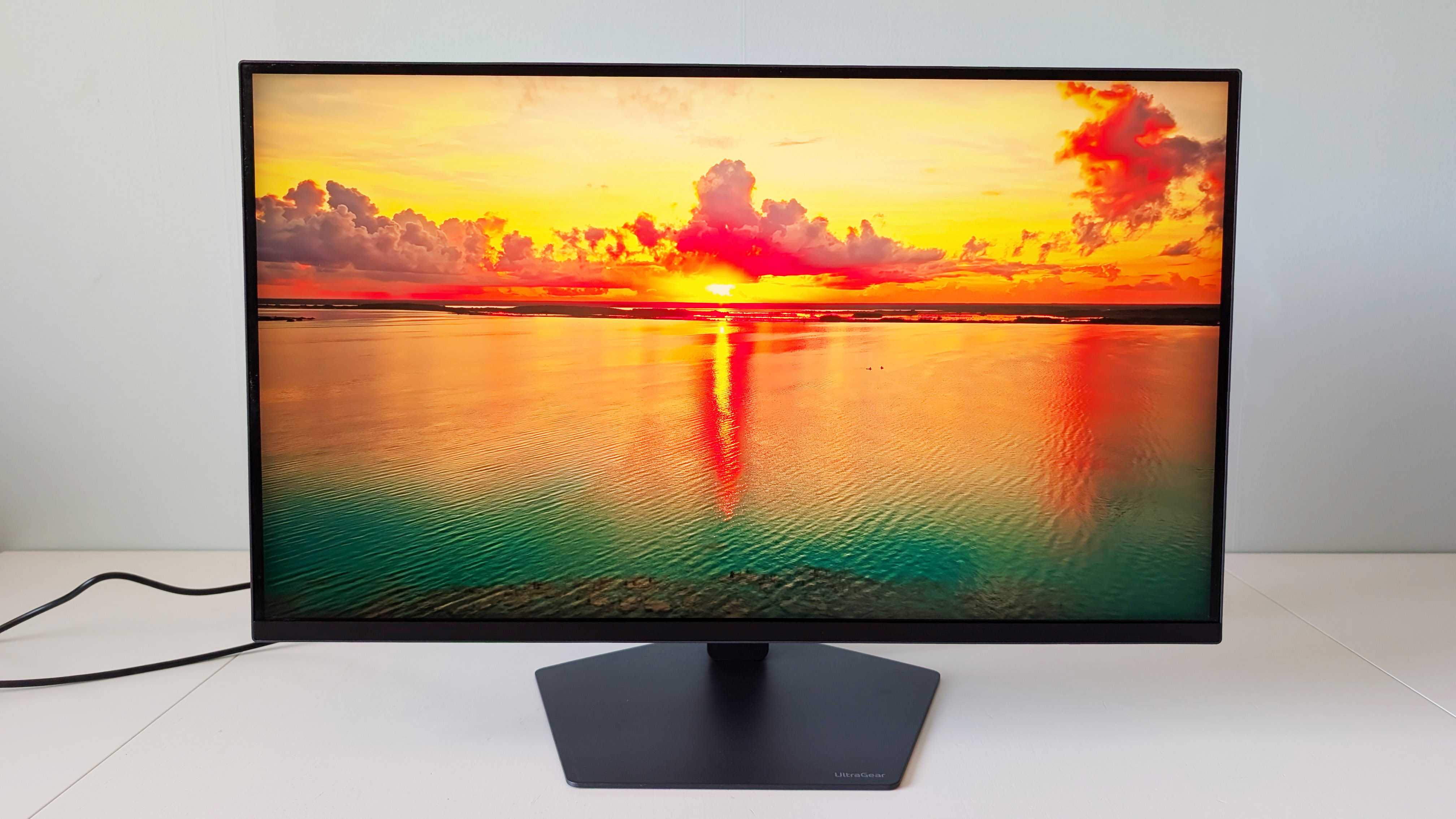 LG UltraGear Evo AI GM9 İnceleme: 5K Çözünürlük ve Mini-LED Gücü