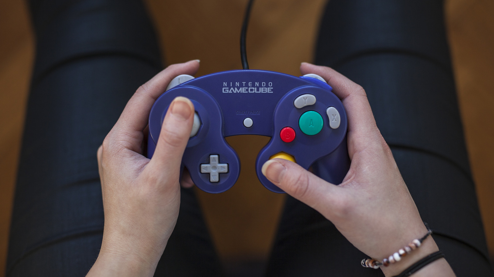 Oyun Dünyasının Ölümsüz Efsanesi: GameCube Kontrolcüsü Neden Hala Rakipsiz?