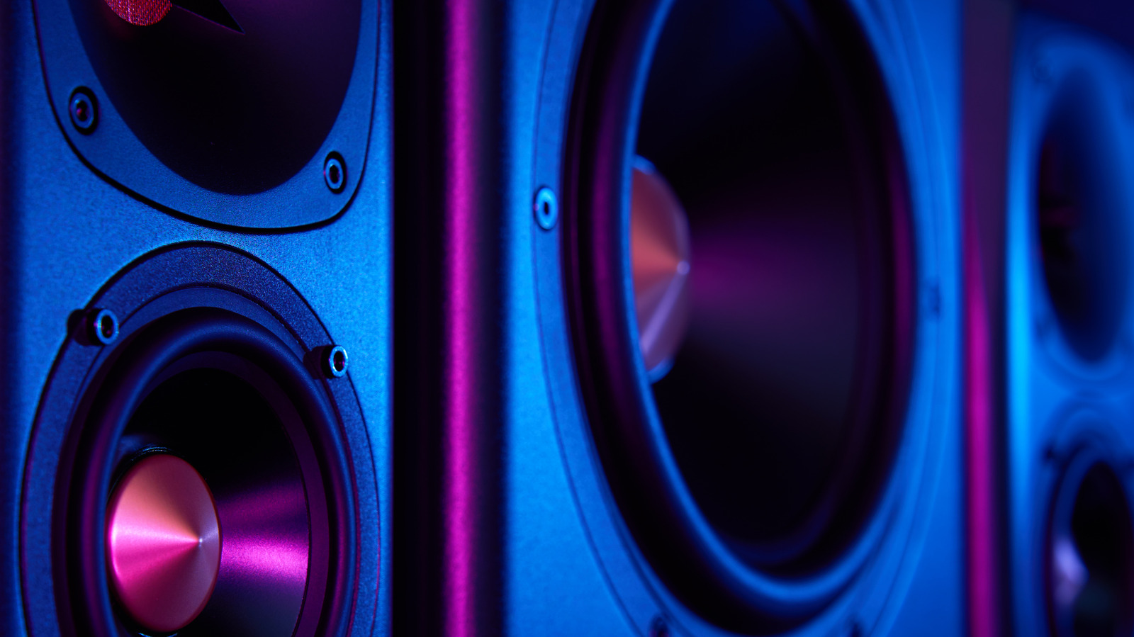 Dolby Digital 5.1 ve Dolby Digital Plus Arasındaki Fark Nedir?