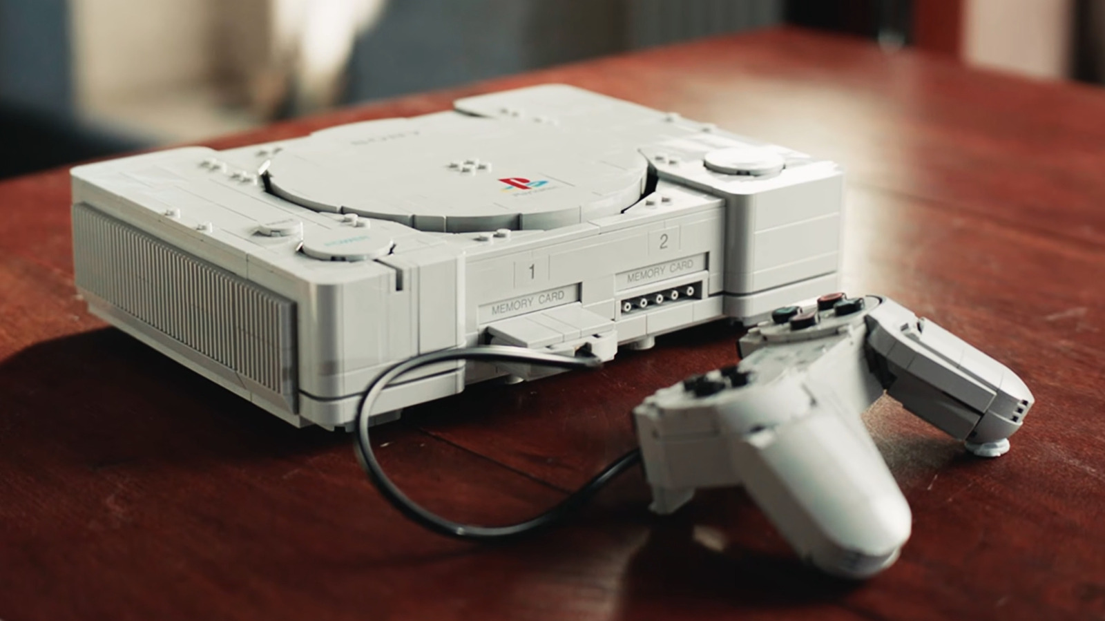Nostalji Severlere Müjde: Lego'nun Gerçeğiyle Aynı Boyuttaki PlayStation Seti Geliyor